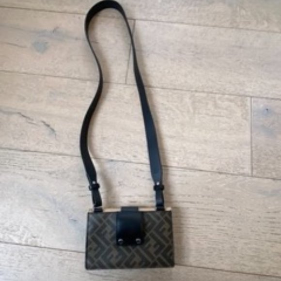 Fendi Baguette Pouch - Picture 6 of 8